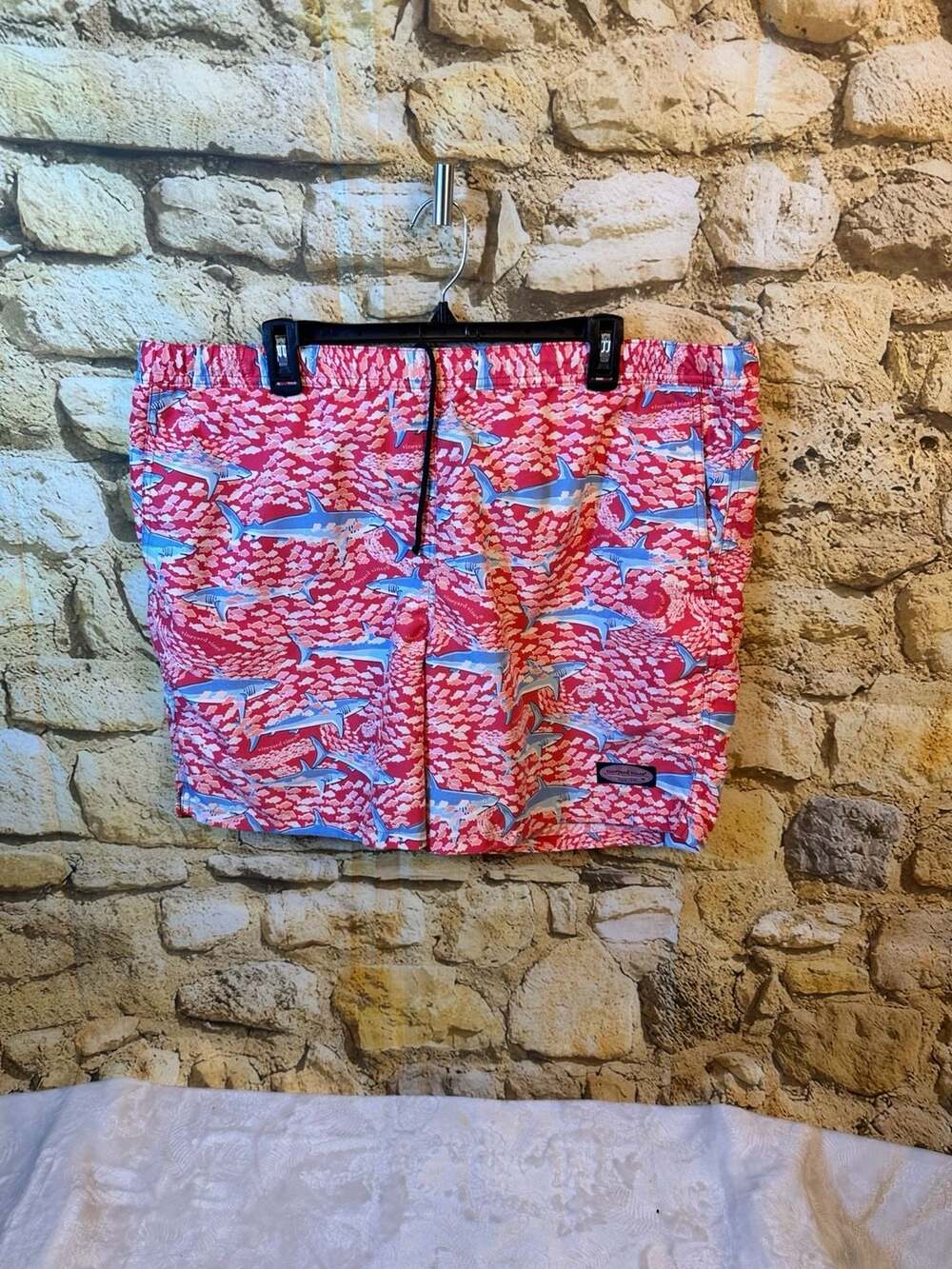 Vineyard Vines Men's Pink and Blue Shark Print Chappy Swim Trunks Size Large